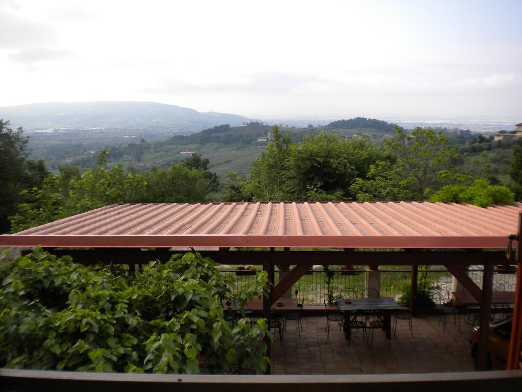 Agriturismo La Magione Del Capitano Vila Montecorvino Pugliano Exterior foto